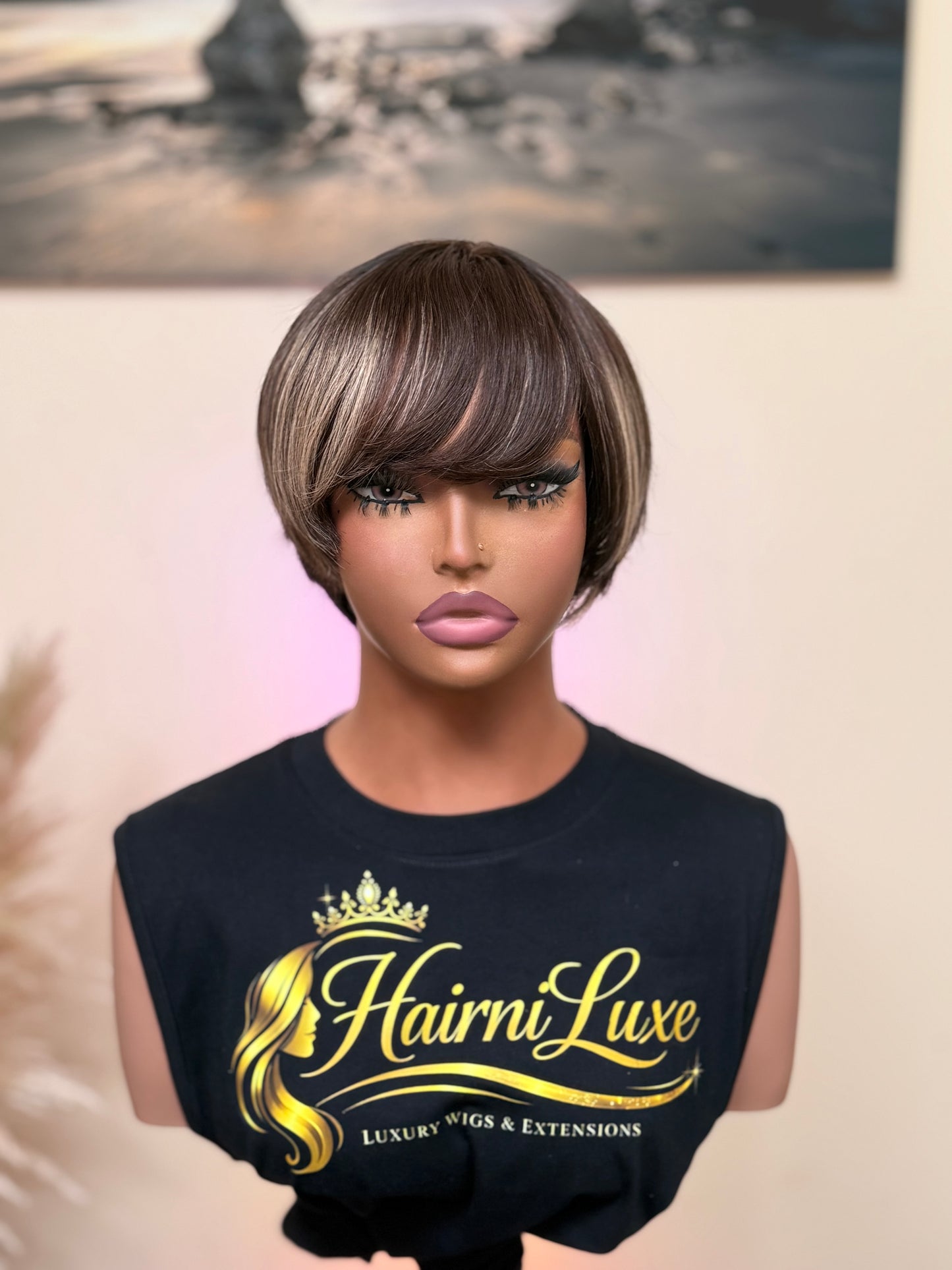 WIG NIA — Warm Honey Highlight Sleek Straight Closure Bob Wig